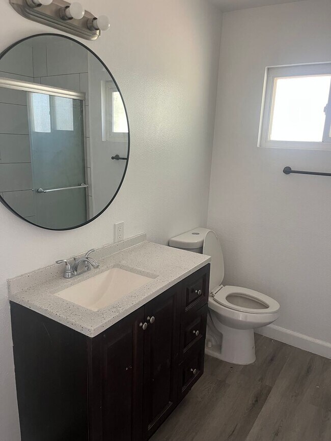 Foto del edificio - Single story Jurupa Valley home