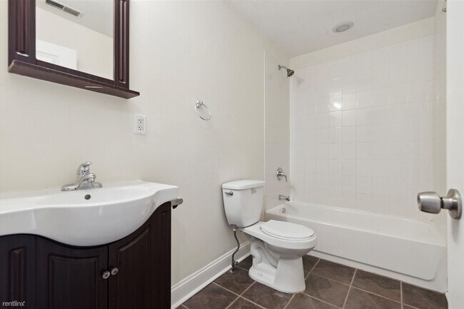 Foto del edificio - 4 br, 2 bath Duplex - 1707 N 17TH ST Unit 2