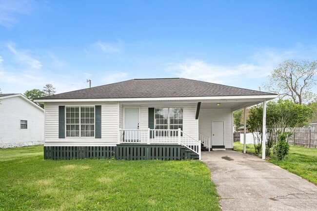 Building Photo - 8712 Aspen Court