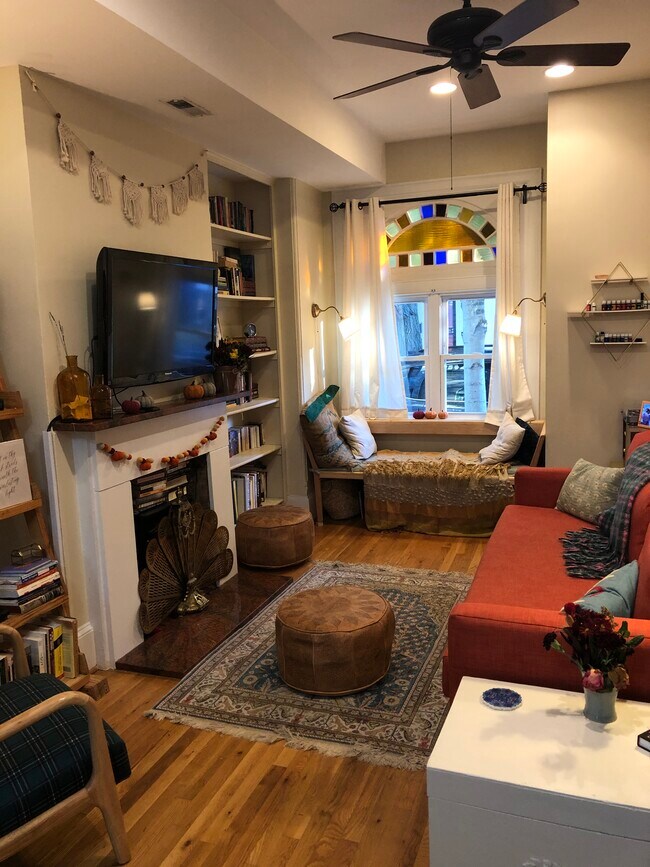 Foto del edificio - 1232 Linden Pl NE