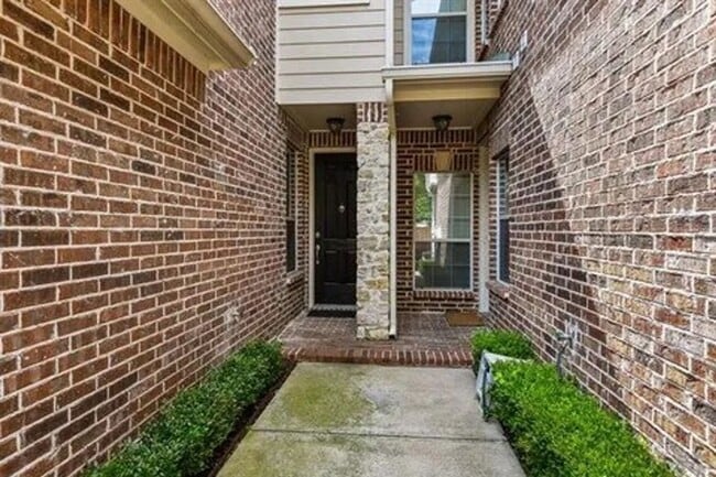 Building Photo - 2 Bed 2.5 Bath in Lewisville