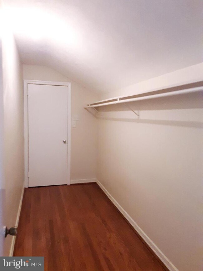 Foto del edificio - 1230 Susquehanna Rd