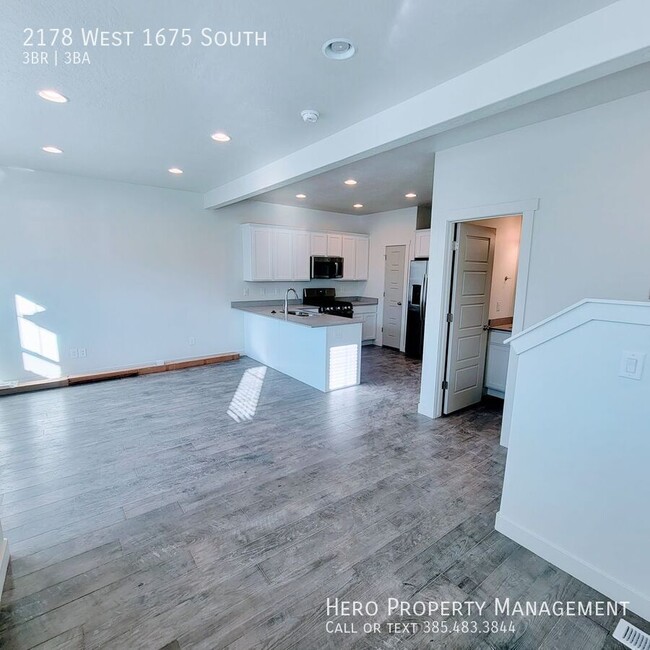 Building Photo - 2178 W 1675 S