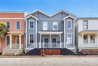 Building Photo - 532 E Gaston St