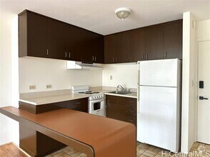 Building Photo - 3151 Monsarrat Ave