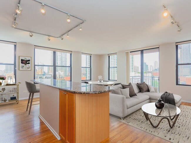 Foto del edificio - 330 N Jefferson St