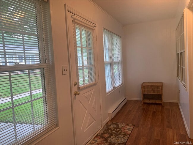 Foto del edificio - 273 Berwick Ct
