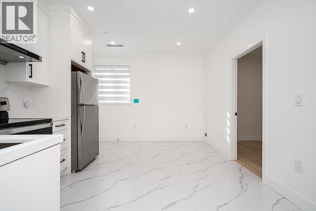 Photo du bâtiment - 4xxx W 28th Ave