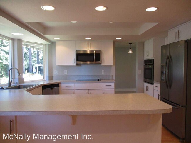 Building Photo - 4 br, 2 bath House - 102 Pt. Fosdick Circle