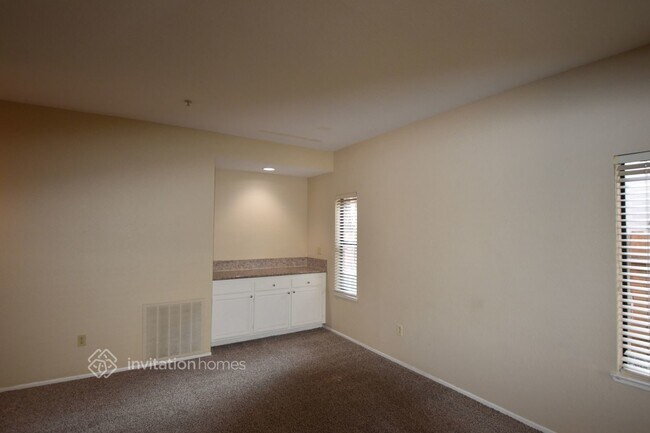 Building Photo - 22902 Springdale Dr
