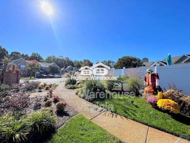 Foto del edificio - 3817 Lasalle Dr