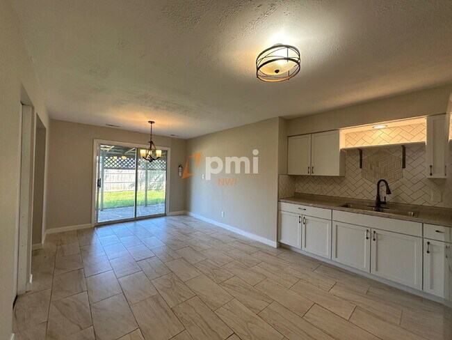 Foto del edificio - 613 Southwind Dr
