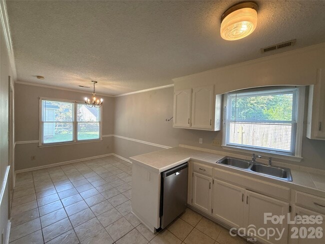 Building Photo - 7638 Campbell Creek Ln