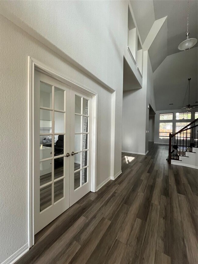 Foto del edificio - 121 Red Granite Rd