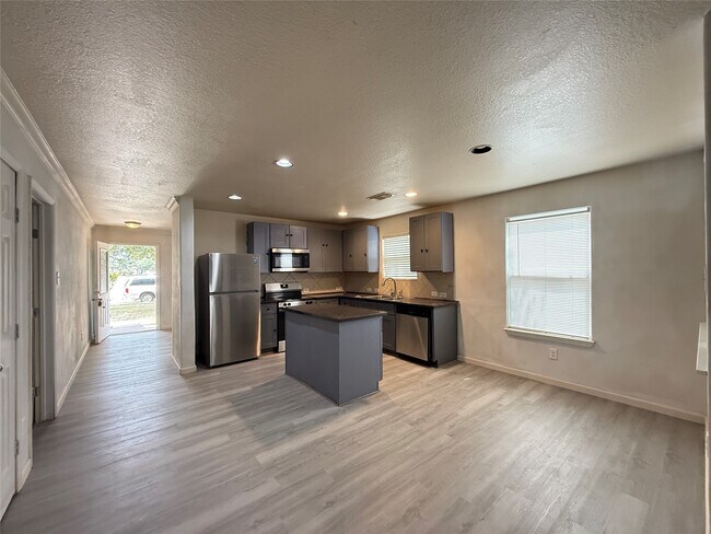 Foto del edificio - 17927 Branch Creek Dr