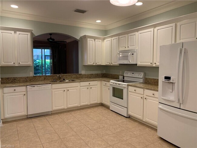 Foto del edificio - 9723 Heatherstone Lake Ct