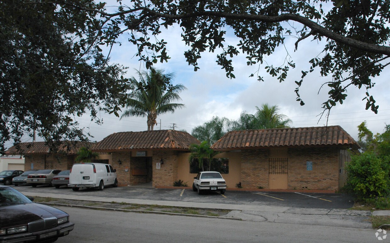 Building Photo - Caribbean Apartments