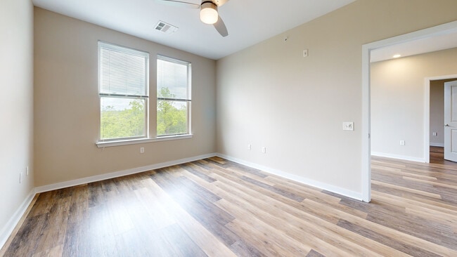 Interior Photo - Park Square
