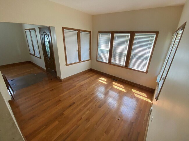 Foto del edificio - 605 Forsythe Ave