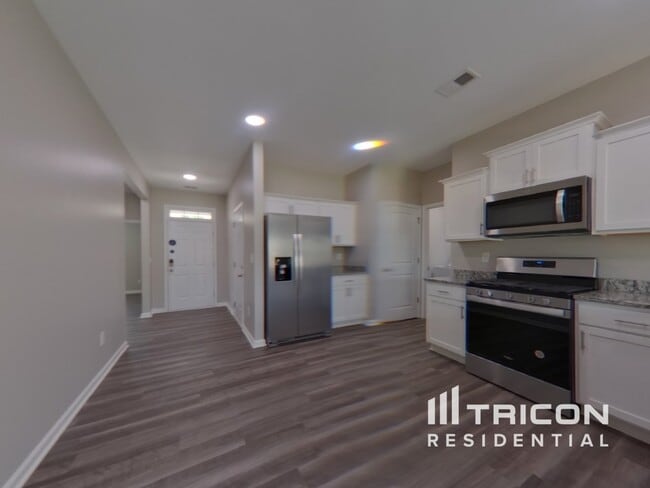 Building Photo - 210 Sweetgrass Ln