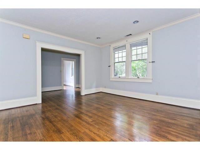 Foto del edificio - 4936 Worth St