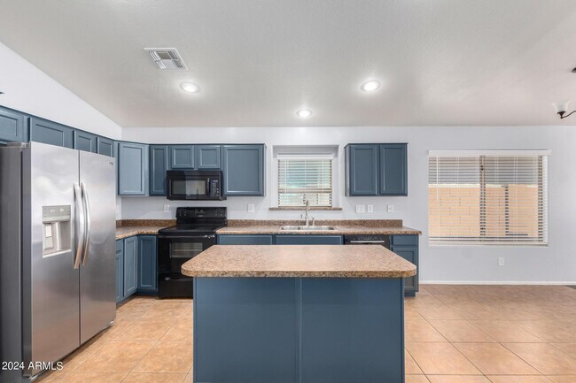 Foto del edificio - 45127 W Jack Rabbit Trail