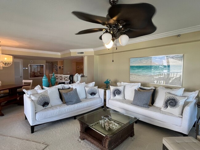 Foto del edificio - Live the Beach Life in this Upscale 3 Bedr...