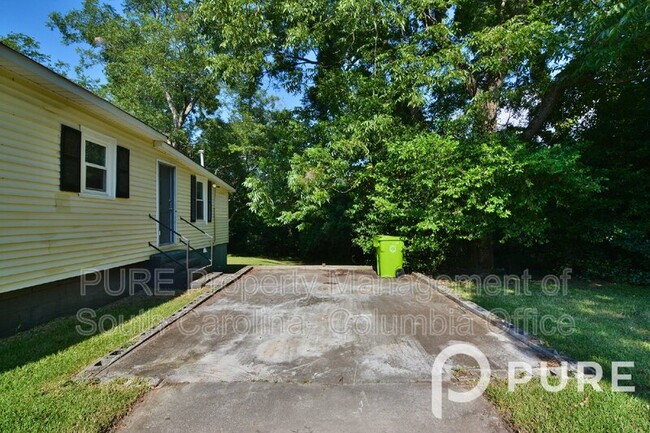 Building Photo - 5224 Ridgeway St