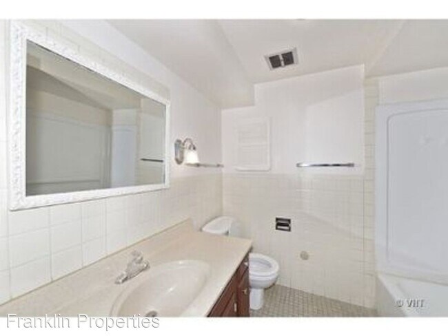 Building Photo - 2310-2310 Burlington Ave