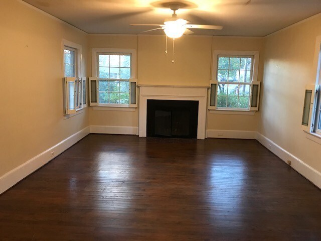 Foto del edificio - 3 Bedroom Home Available Now! Handicap Acc...