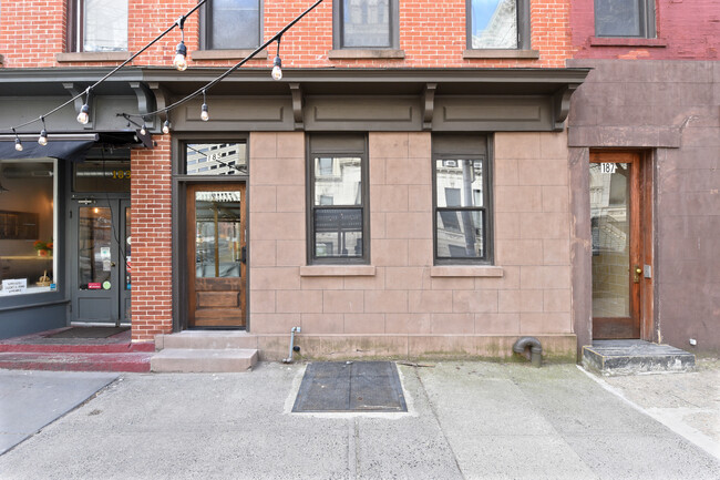 Building Photo - 185 Montgomery St.