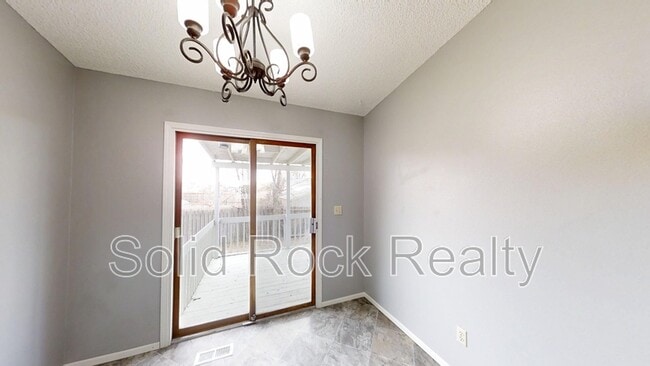 Foto del edificio - 948 Bromefield Dr