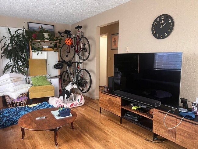 Foto del edificio - ar808 / ar806 53rd