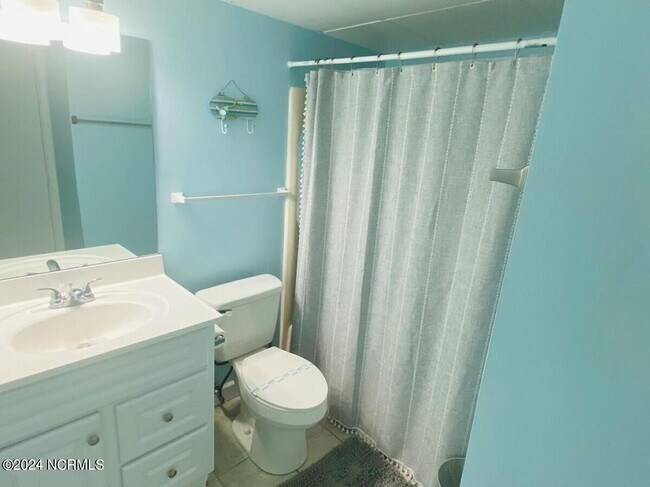 Foto del edificio - 222 Carolina Beach Ave N