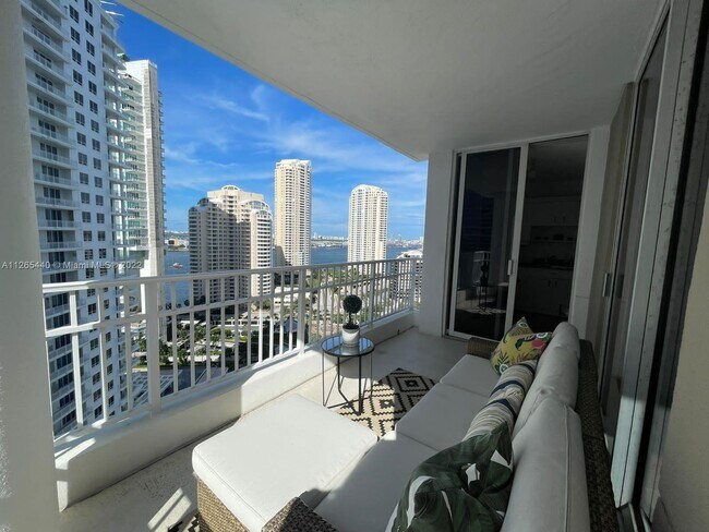 Building Photo - 701 Brickell Key Blvd