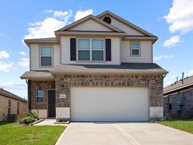 Building Photo - Three Bedroom | Two and a Half Bathroom Ho...
