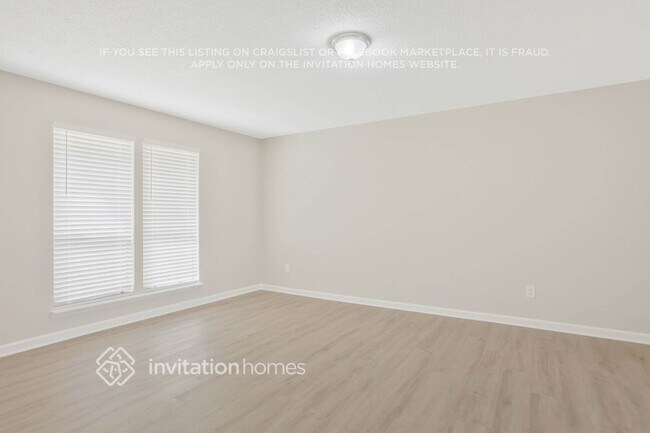 Building Photo - 2505 Desiree Way NW