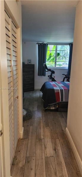 Foto del edificio - 680 NE 64th St