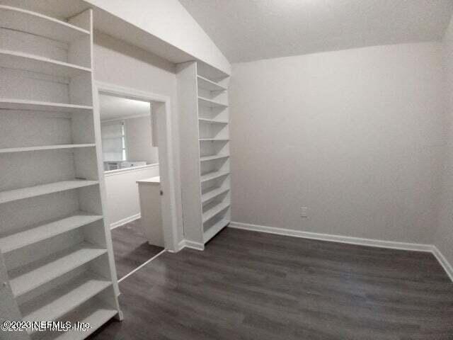 Foto del edificio - 5307 Potomac Ave