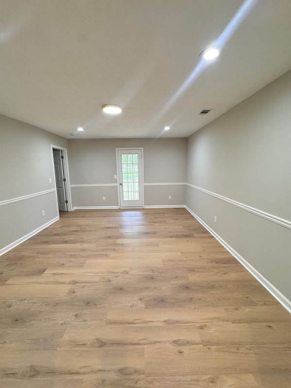 Building Photo - 10896 Big Sky Dr
