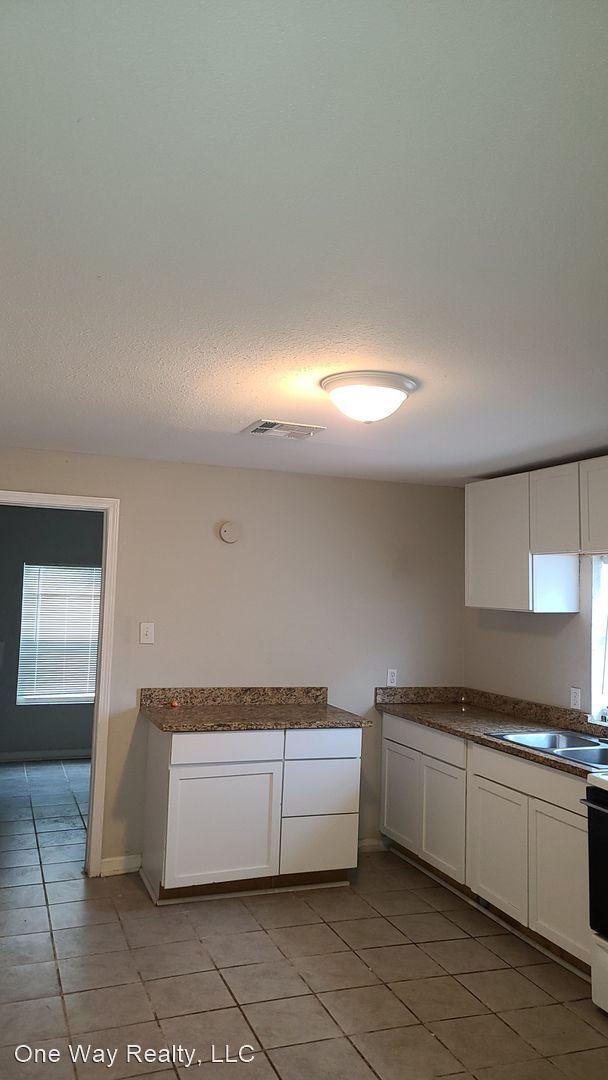 Foto del edificio - 2 br, 1 bath House - Cute Cottage! 200 Hol...