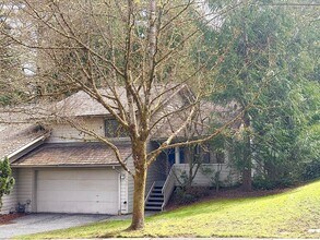 Building Photo - 15927 NE 59th Way
