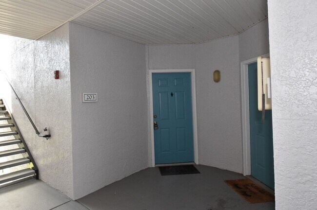 Foto del edificio - 5809 Legacy Crescent Pl
