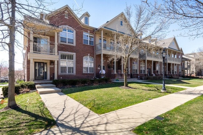 Building Photo - 422 Old Pine Way