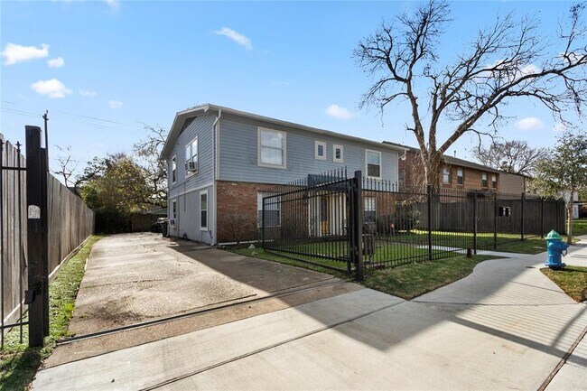 Foto del edificio - 3346 Blodgett St