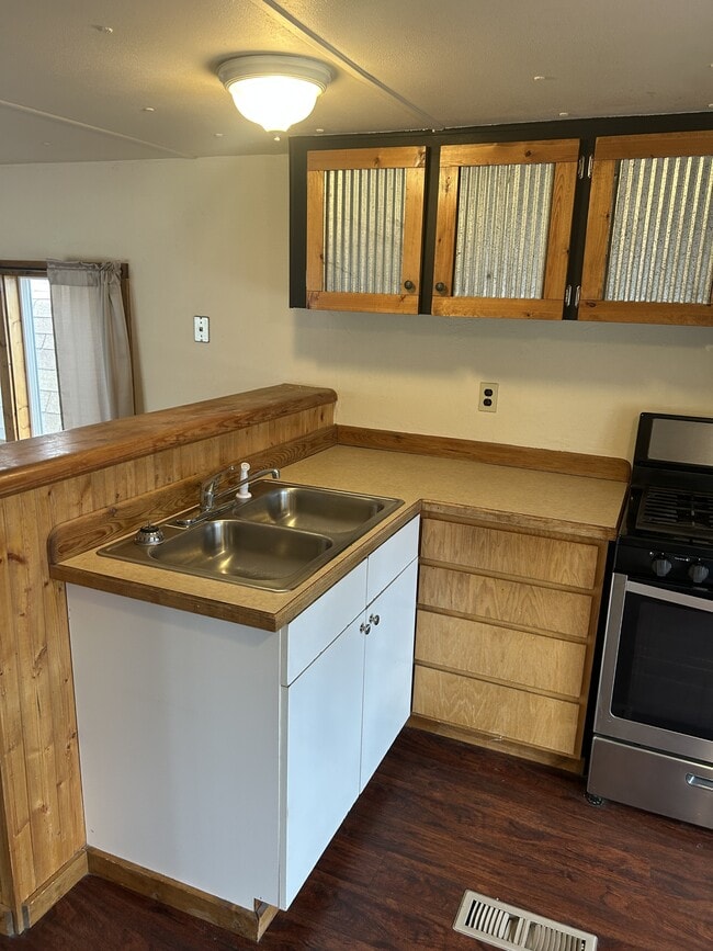 Foto del edificio - 820 N Montana St