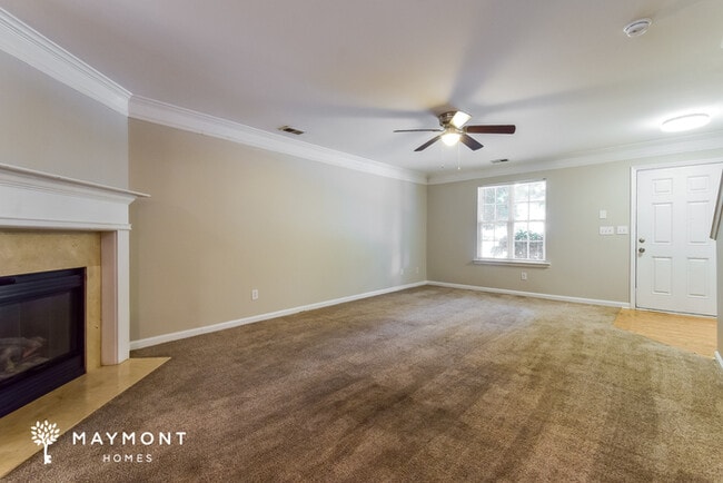Building Photo - 731 Crestwell Cir