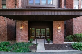 Building Photo - 508 Coeur de Royale Dr