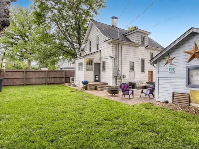 Building Photo - 2800 S Acoma St