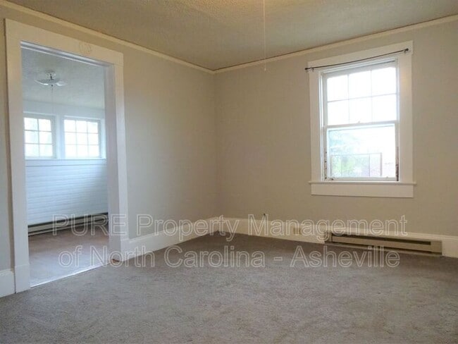 Building Photo - 59 Annandale Ave